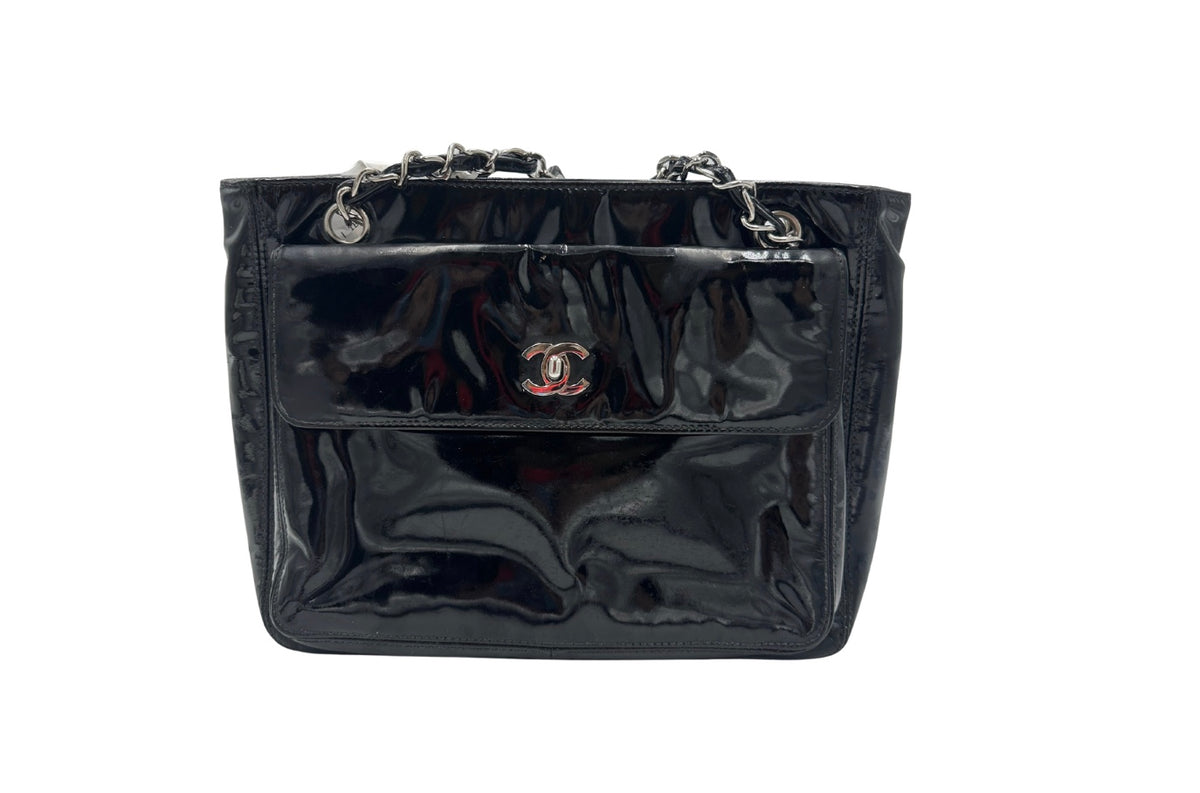 Chanel BLACK PATENT LEATHER HANDBAG diana Medium - image 1