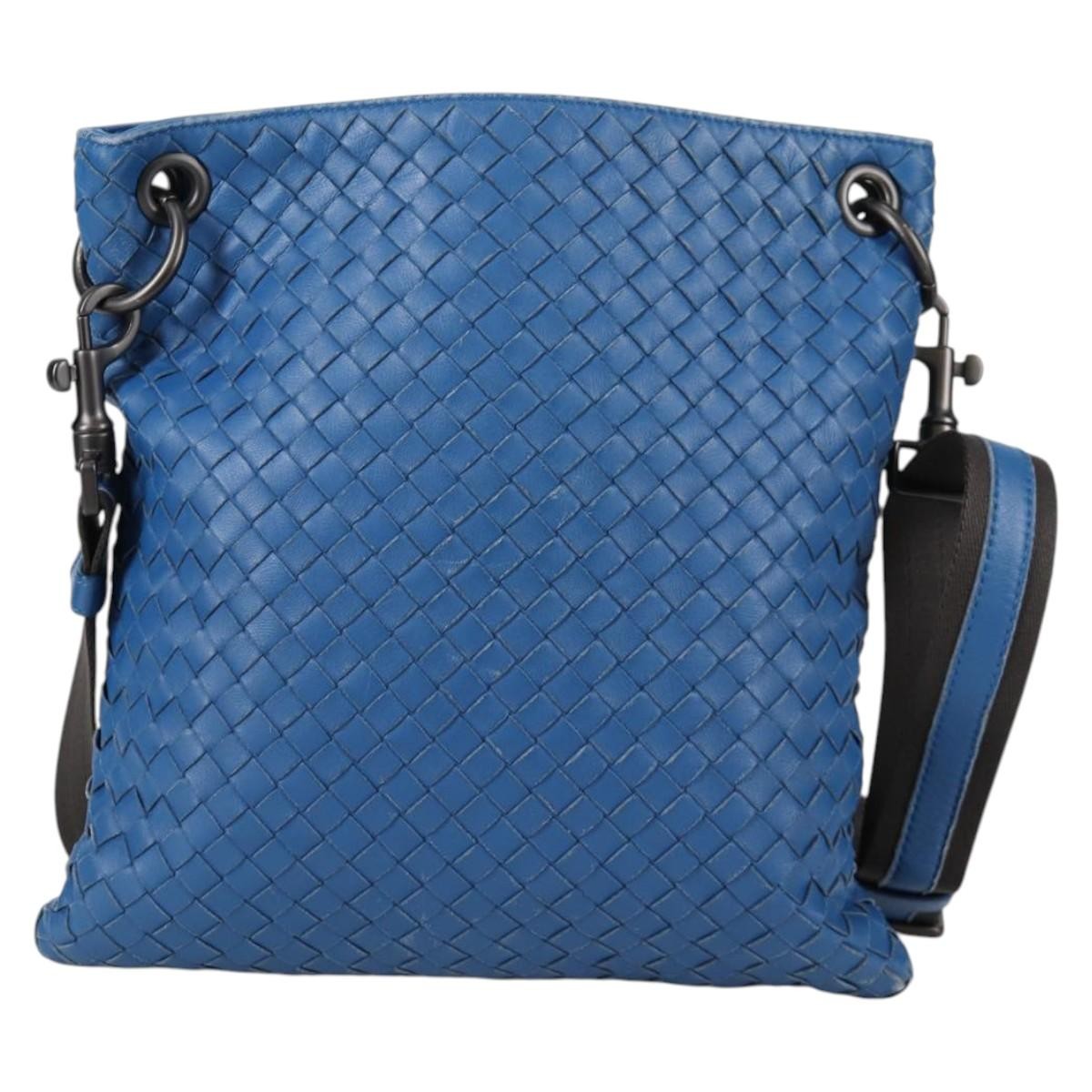 Bottega Veneta Flat Messenger Bag Intrecciato Nappa Medium - image 1