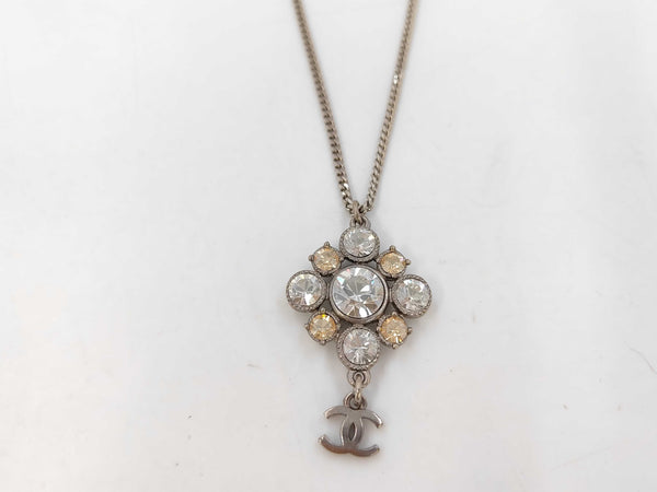 Chanel I Love Chanel Necklace Metal with Resin - image 1