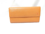 Louis Vuitton Wallet epi epi leather medium - image 2