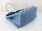 Louis Vuitton Lockme Handbag Leather MM - image 5