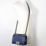 Chanel Boy Chanel quilted medium - image 6