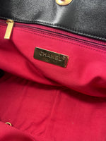 Chanel 19 Shopping Bag Quilted Leather Medium - image 7