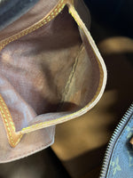 Louis Vuitton Speedy Handbag Monogram Canvas 40 - image 9