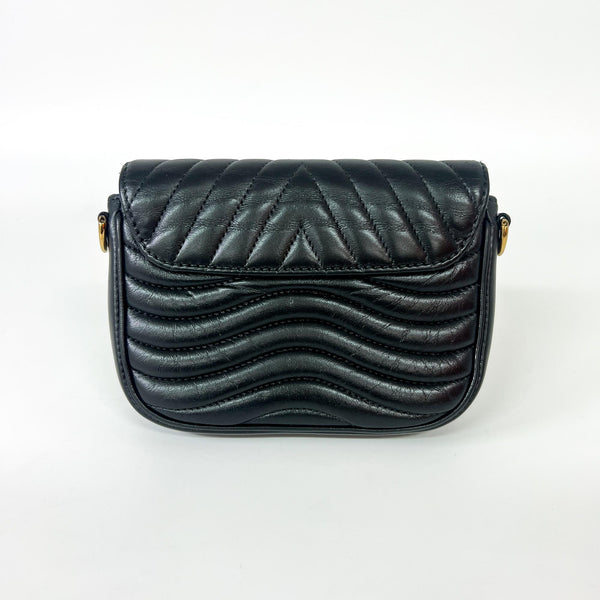 Louis Vuitton New Wave Chain Bag Quilted Leather MM