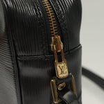 Louis Vuitton Trocadero Handbag Epi Leather 27 - image 13