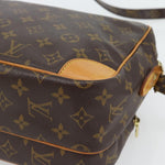 Louis Vuitton Nil Messenger Bag Monogram Canvas 28 - image 13