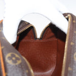 Louis Vuitton Blois Handbag Monogram Canvas - image 20