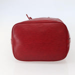 Louis Vuitton Noe Shoulder bag Leather - image 20