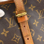 Louis Vuitton Bucket Bag Monogram Canvas GM - image 15
