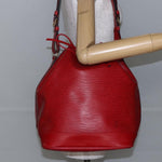 Louis Vuitton Noe Handbag Epi leather - image 13
