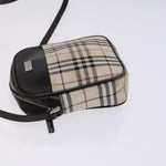 Burberry Nova check Shoulder bag Canvas and Leather - image 4