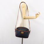 Burberry Vintage Shoulder Bag Leather - image 13