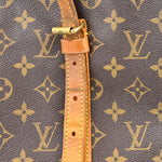 Louis Vuitton Bucket Bag Monogram Canvas GM - image 11