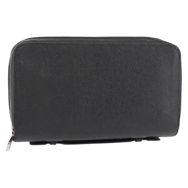 Louis Vuitton Zippy XL Taiga Leather - image 1