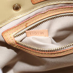 Louis Vuitton Reade Handbag Monogram Vernis PM - image 6