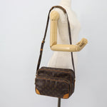 Louis Vuitton Nil Messenger Bag Monogram Canvas 28 - image 18