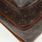 Louis Vuitton Sac Gibeciere Messenger Bag Monogram Canvas MM - image 9
