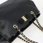 Salvatore Ferragamo Vala Chain Shoulder bag Leather - image 15