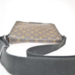 Louis Vuitton District Messenger Bag Macassar Monogram Canvas PM - image 8