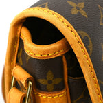 Louis Vuitton Sologne Handbag Monogram Canvas - image 10