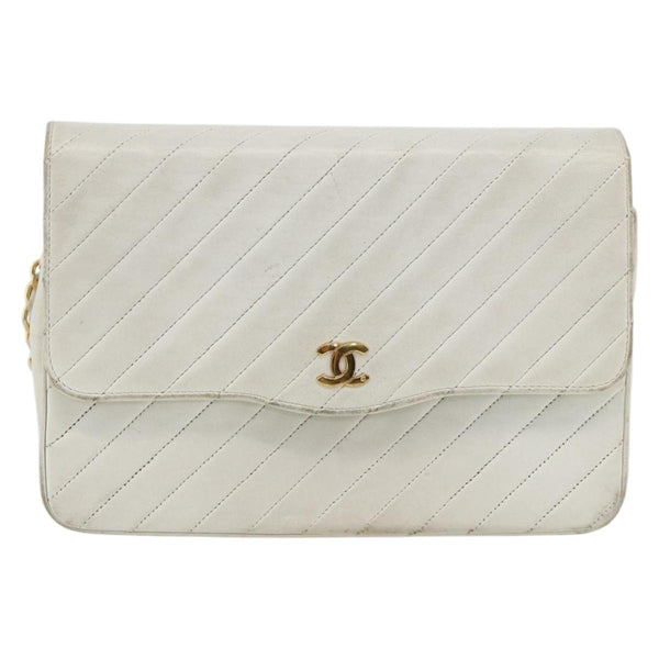 Chanel Matelasse Chain Shoulder Bag Leather