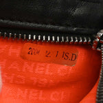 Chanel Lax Pochette Leather - image 10