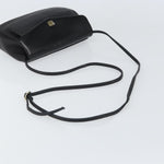 Givenchy Vintage 4G shoulder bag Leather - image 7