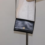 Givenchy Vintage 4G shoulder bag Leather - image 13