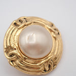 Chanel Vintage Round Clip-On Earrings Metal with Faux Pearl - image 11
