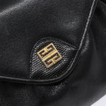 Givenchy Vintage 4G shoulder bag Leather - image 12