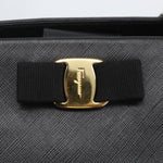 Salvatore Ferragamo Vala Chain Shoulder bag Leather - image 13