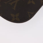 Louis Vuitton Etui à lunette Canvas - image 11