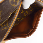 Louis Vuitton Blois Handbag Monogram Canvas - image 7