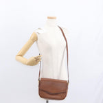 Burberry Vintage Shoulder Bag Leather - image 12