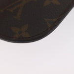Louis Vuitton Etui à lunette Canvas - image 11
