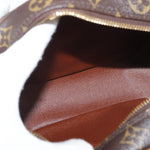 Louis Vuitton Blois Handbag Monogram Canvas - image 5